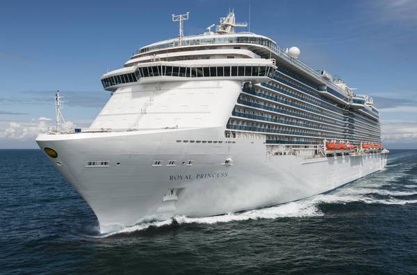Fincantieri: accordo costruzione cinque navi Carnival