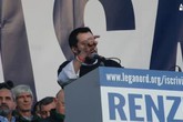 Salvini: Renzi servo sciocco Bruxelles