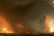 Emergenza incendi in California
