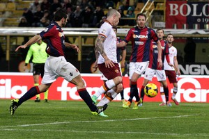 37': Bologna-Roma 0-1, Nainggolan (ANSA)