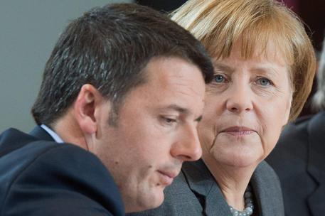 Matteo Renzi e Angela Merkel © EPA