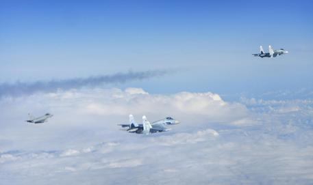 Nato resta vigile su aerei russi © EPA