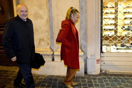 Sandro Bondi e Manuela Repetti all'esterno della sede di Forza Italia © ANSA