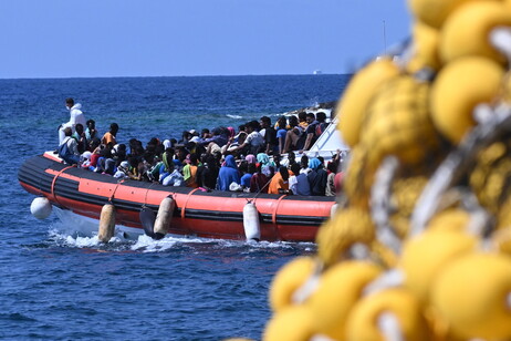 Un barcone a Lampedusa