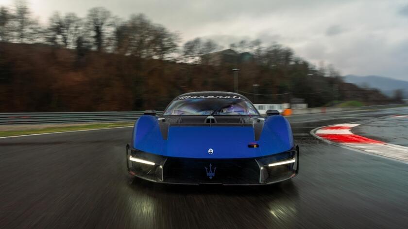 Maserati MCXtrema, ultime fasi di sviluppo in pista © ANSA/Web