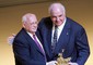 L'ex Cancelliere tedesco Helmut Kohl e l'ex leader dell'Unione Sovietica Mikhail Gorbaciov nel 2005.  I due furono protagonisti del processo che porto' alla caduta del muro di Berlino nel 1989 e poi  alla riunificazione delle due Germanie nel 1990 © Ansa
