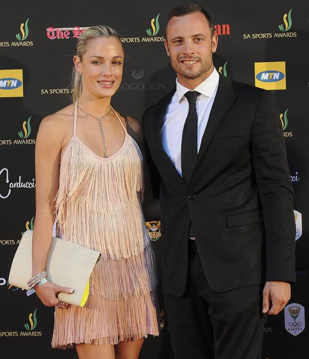Oscar Pistorius con Reeva Steenkamp © Ansa