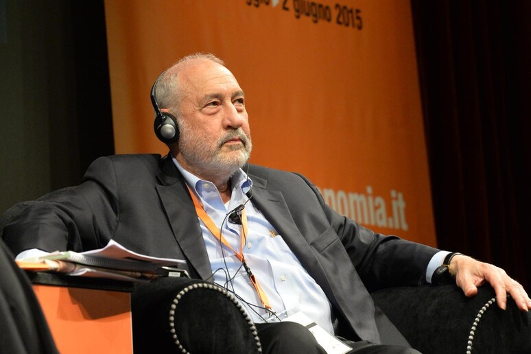 L 'economista Stiglitz - RIPRODUZIONE RISERVATA