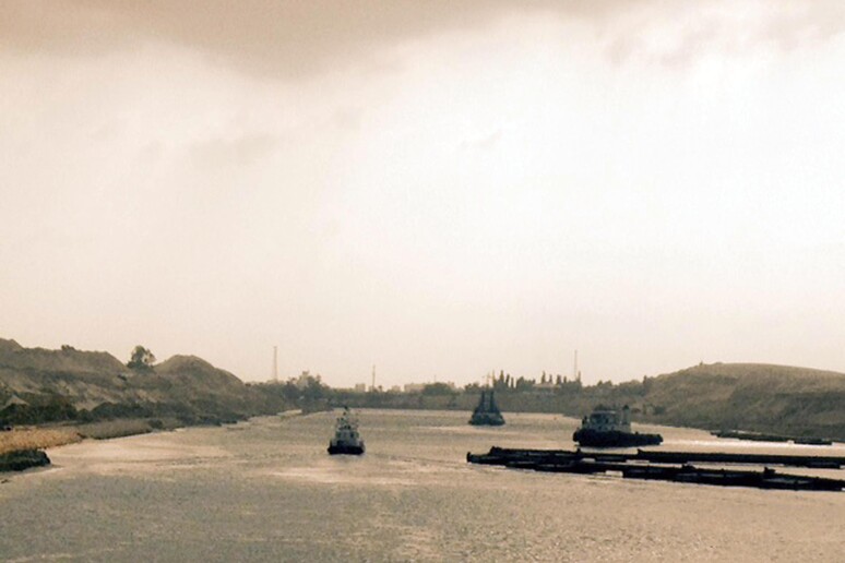 Raddoppia il canale di Suez, operativo dal 6 agosto - RIPRODUZIONE RISERVATA